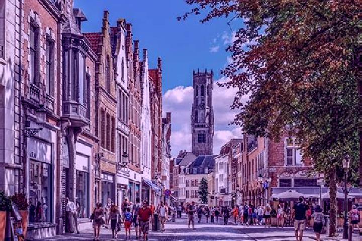 Clara, 32 — Escort in Koksijde, Belgium