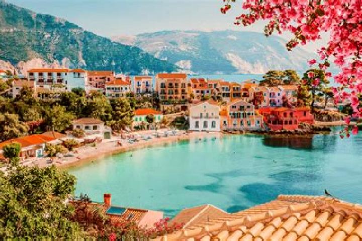 Clara, 32 — Escort in Manolada, Greece