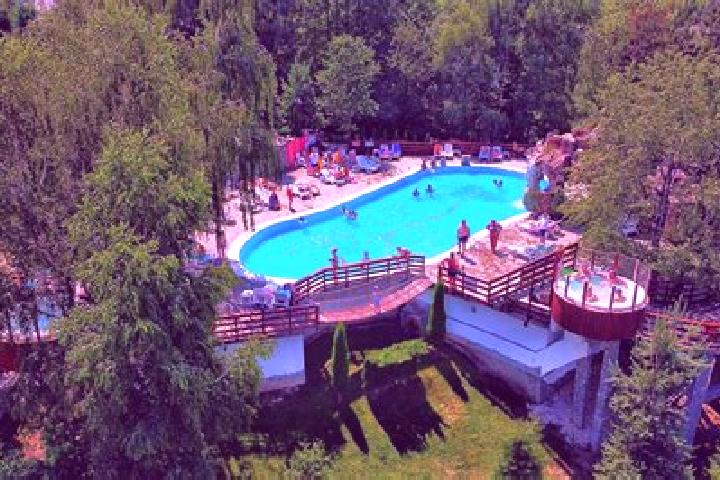 Clara, 32 — Escort in Sannicolau de Munte, Romania