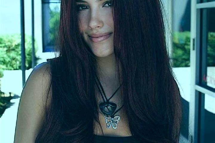 Clara, 33, a auburn dark-eyed mediterranean companion based in Nattages. Offering Erotic Massage, Fetish, Girlfriend Experience, CIM. Available for incall an...