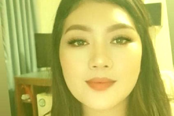 Clara, 33, a blonde amber-eyed asian companion based in Doissin. Offering Massage, 69, Couples. Available for incall and outcall, overnight bookings available.