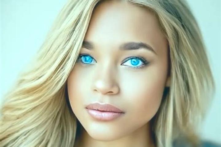 Clara, 33, a blonde blue-eyed latina companion based in Fanderekaha. Offering Massage, OWO, CIM, A-Level. Available for incall and outcall, overnight booking...