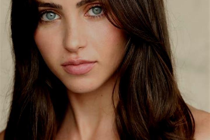 Clara, 33, a brunette green-eyed caribbean companion based in Ambodifotatra. Offering Erotic Massage, Girlfriend Experience, BDSM, Domination, Overnight. Ava...