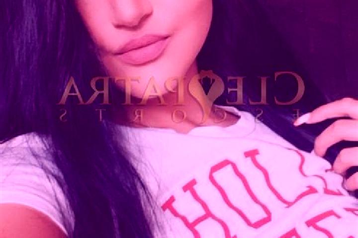 Clara, 33, a dark blonde amber-eyed caucasian companion based in Enter. Offering Domination, OWO, Travel Companion, Tantra, Party Girl. Available for incall ...