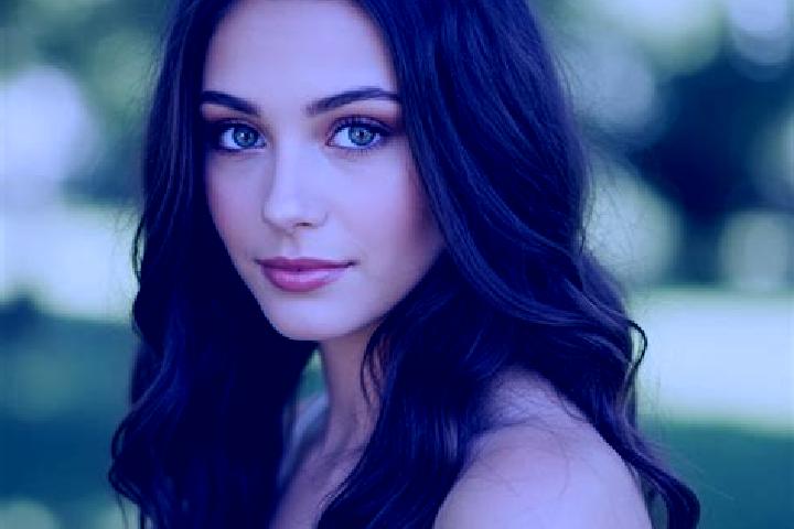 Clara, 33, a dark blonde hazel-eyed ebony companion based in Fahrenkrug. Offering 69, Travel Companion, CIM. Available for incall and outcall, day and evenin...