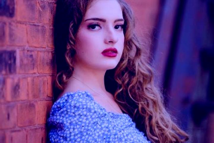 Clara, 33 — Escort in Fredonia, United States