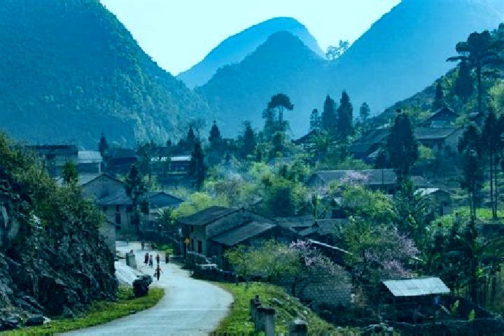 Clara, 34, a black hazel-eyed european companion based in Ha Giang. Offering Travel Companion, Dinner Date, Couples. Available for incall and outcall, overni...