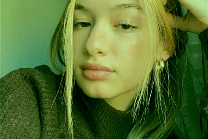 Clara, 34, a blonde brown-eyed asian companion based in Lieser. Offering BDSM, Fetish, GFE. Available for incall and outcall, day and evening dates.
