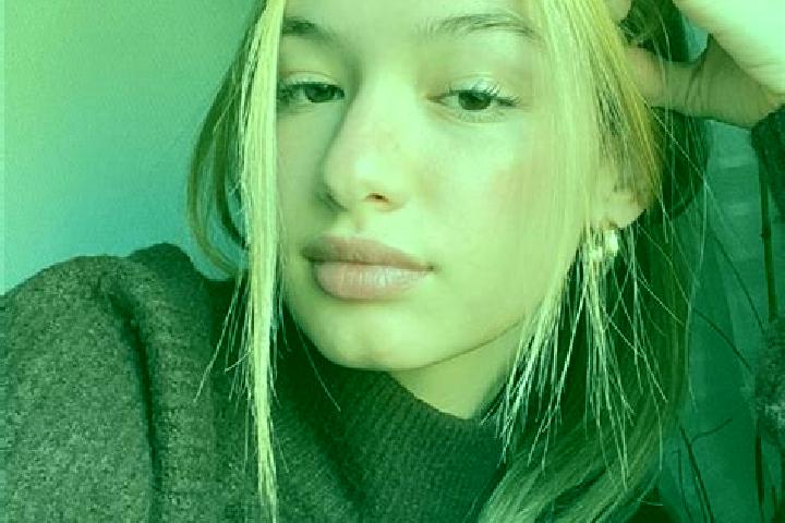 Clara, 34, a blonde brown-eyed middle eastern companion based in Fedurnovo. Offering Overnight, Party Girl. Available for incall and outcall, day and evening...