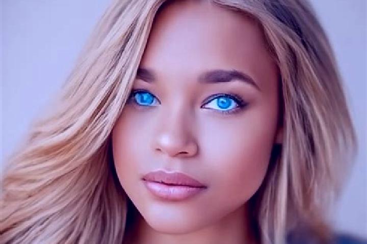 Clara, 34, a dark blonde blue-eyed latina companion based in Boiscommun. Offering Striptease, Deep French Kissing, BDSM, Domination. Available for incall and...