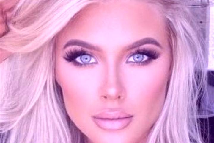 Clara, 34, a platinum blonde amber-eyed mixed companion based in Sansare. Offering Travel Companion, Domination, Girlfriend Experience. Available for incall ...