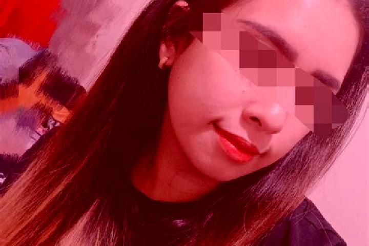 Clara, 34, a red dark-eyed slavic companion based in Nueva Bolivia. Offering BDSM, Domination, Girlfriend Experience, Fetish, OWO. Available for incall and o...