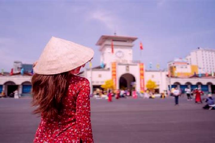 Clara, 34, a red green-eyed asian companion based in Ho Chi Minh City. Offering Overnight, Dinner Date, A-Level, Striptease, Fetish. Available for incall and...