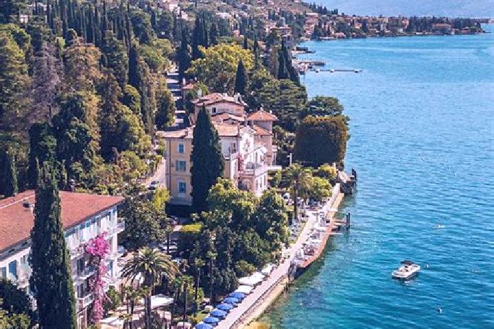Clara, 34 — Escort in Gardone Riviera, Italy