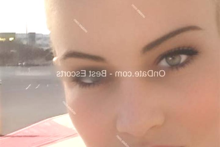 Clara, 34 — Escort in Quiogue, United States