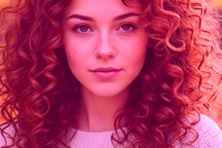 Clara, 35, a auburn grey-eyed slavic companion based in Ceparana-Carpena. Offering Dinner Date, Party Girl, GFE. Available for incall and outcall, day and ev...