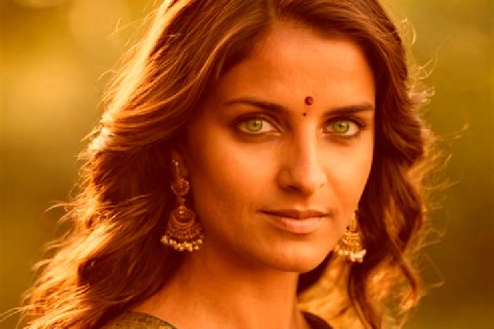 Clara, 35, a black green-eyed indian companion based in Dolla. Offering Travel Companion, Dinner Date, CIM. Available for incall and outcall, overnight booki...