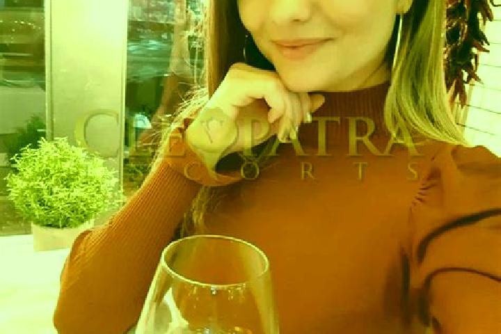 Clara, 35, a dark blonde amber-eyed ebony companion based in Tryduby. Offering Prostate Massage, OWO, Striptease, Dinner Date, Tantra. Available for incall a...