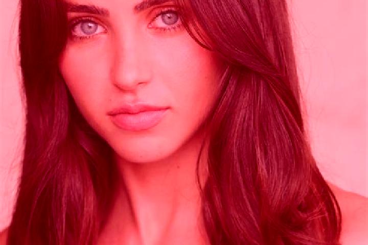 Clara, 35, a dark blonde brown-eyed latina companion based in Aroysund. Offering Overnight, Deep French Kissing, Fetish. Available for incall and outcall, da...