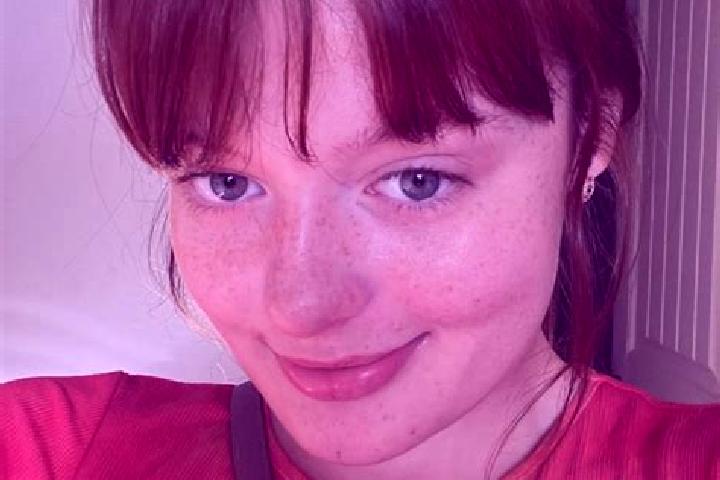 Clara, 35, a red grey-eyed slavic companion based in Lakshmeshwar. Offering BDSM, Overnight, Striptease, Couples. Available for incall and outcall, day and e...