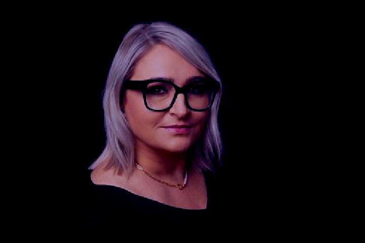 Clara, 35 — Escort in Bickenbach, Germany