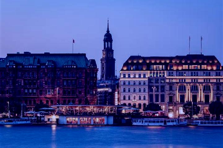 Clara, 35 — Escort in Gullbranna, Sweden