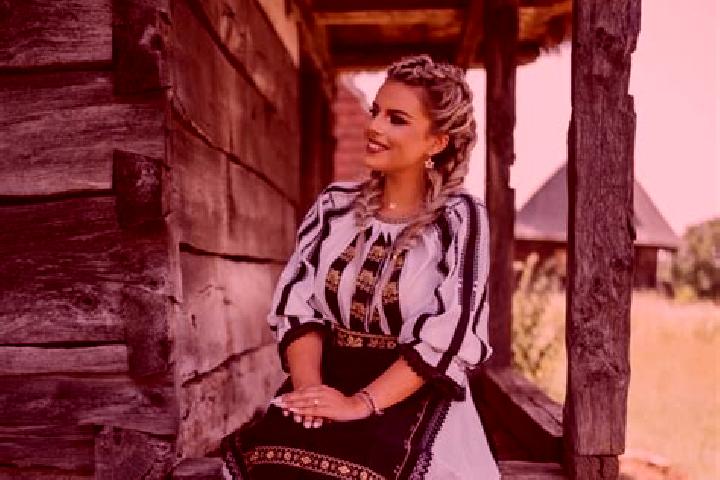 Clara, 35 — Escort in Lapugiu de Jos, Romania
