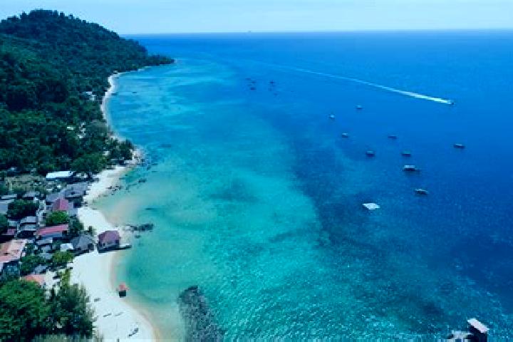 Clara, 35 — Escort in Mukim Tioman, Malaysia