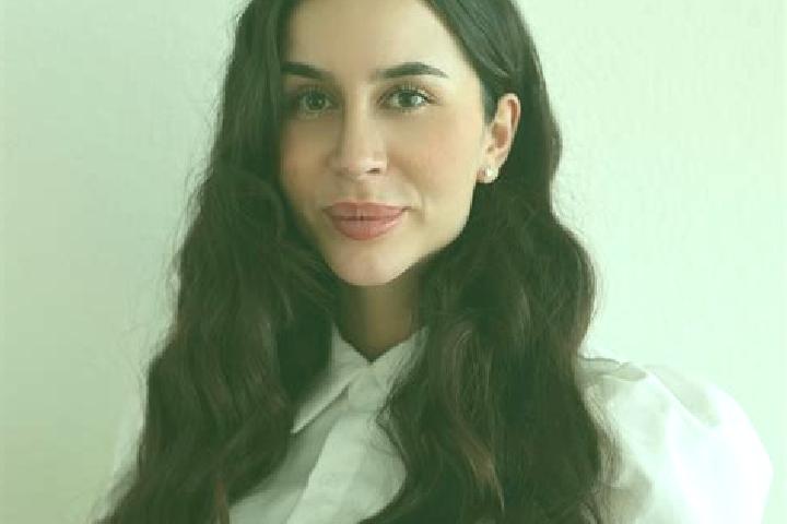 Clara, 35 — Escort in Oensingen, Switzerland