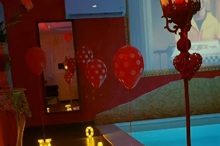Clara, 35 — Escort in Qualiano, Italy