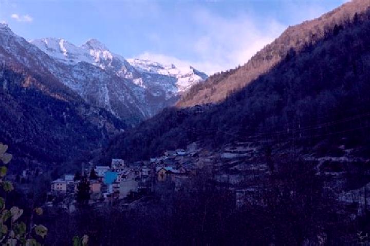 Clara, 35 — Escort in Viganella, Italy
