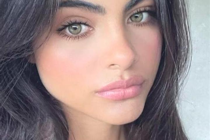 Clara, 36, a brunette green-eyed slavic companion based in Himora. Offering Dinner Date, Duos, 69, A-Level. Available for incall and outcall, overnight booki...