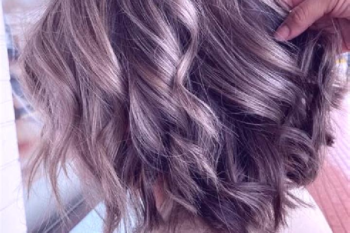 Clara, 36, a dark blonde grey-eyed latina companion based in Vrachia. Offering Duos, Massage. Available for incall and outcall, overnight bookings available.