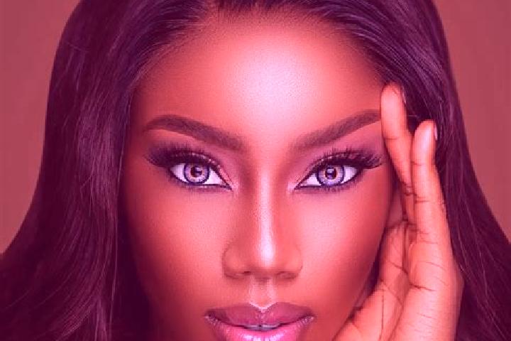 Clara, 36, a red blue-eyed ebony companion based in Paulo Jacinto. Offering Couples, Tantra, Fetish, Striptease, Prostate Massage. Available for incall and o...