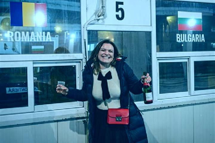 Clara, 36 — Escort in Luciu, Romania
