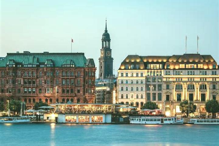 Clara, 36 — Escort in Naesviken, Sweden