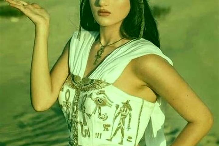 Clara, 36 — Escort in Nahiyat al Iskandariyah, Iraq