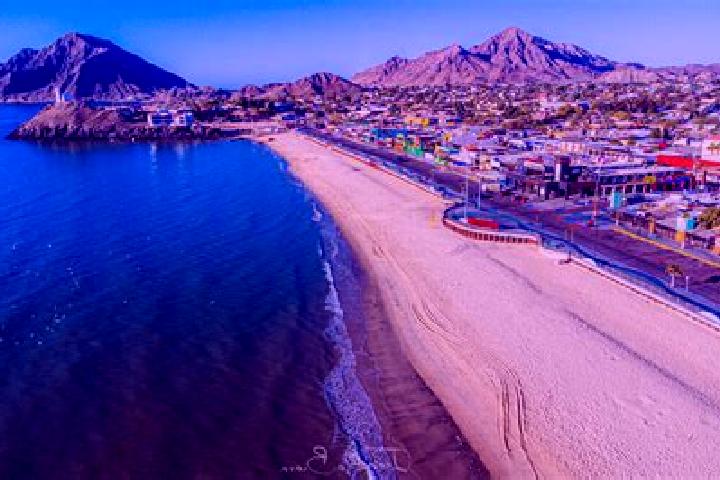 Clara, 36 — Escort in San Felipe Teotitlan, Mexico