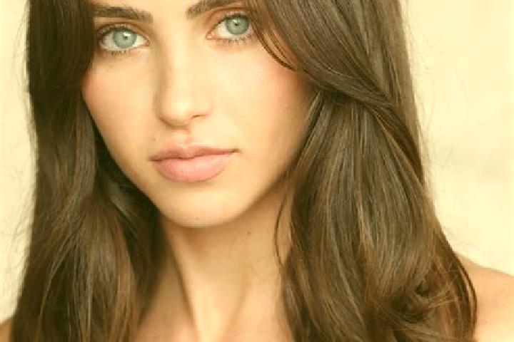 Clara, 37, a auburn brown-eyed latina companion based in Homecroft. Offering Domination, CIM, Girlfriend Experience. Available for incall and outcall, day an...