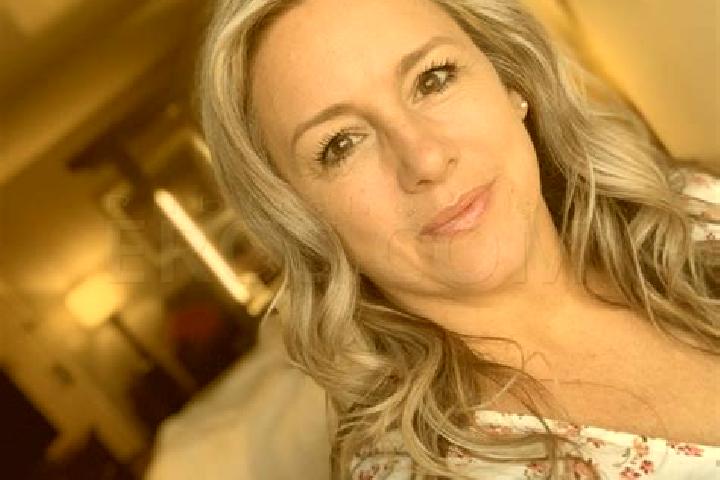 Clara, 37, a blonde amber-eyed caucasian companion based in Escalon. Offering Overnight, GFE, BDSM. Available for incall and outcall, day and evening dates.