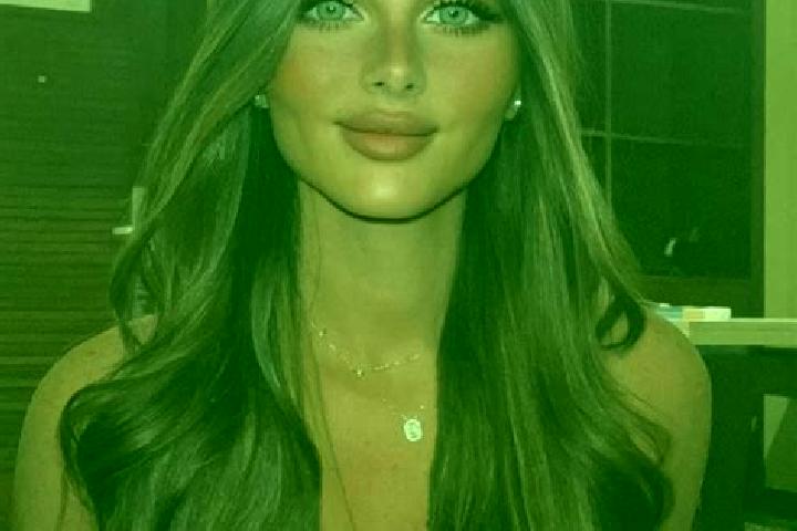 Clara, 37, a brunette dark-eyed european companion based in Velikiye Luki. Offering Prostate Massage, Overnight, Erotic Massage. Available for incall and out...