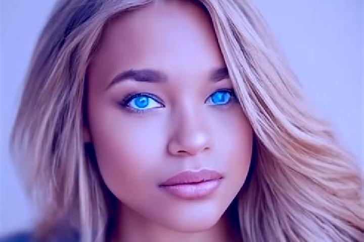 Clara, 37, a dark blonde blue-eyed latina companion based in Donghai. Offering A-Level, Overnight, OWO, Roleplay, Striptease. Available for incall and outcal...