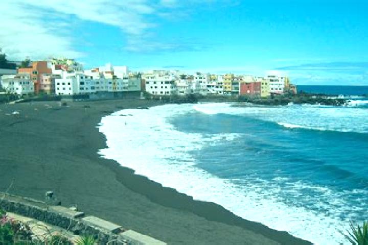 Clara, 37, a red grey-eyed european companion based in Puerto de la Cruz. Offering Striptease, Overnight, Prostate Massage, Roleplay. Available for incall an...