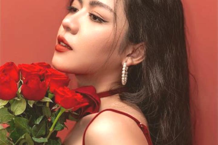 Clara, 37 — Escort in Anhai, China