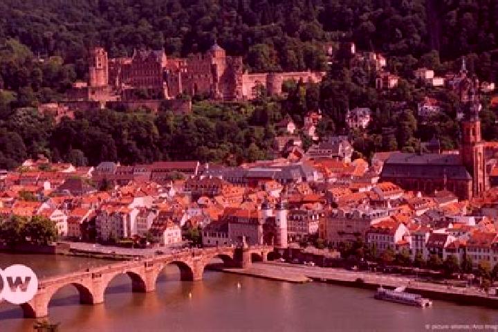 Clara, 37 — Escort in Buehl, Germany