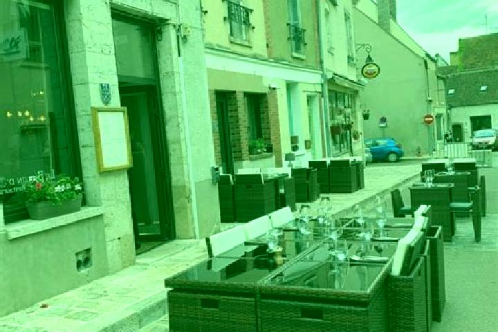 Clara, 37 — Escort in Dordives, France