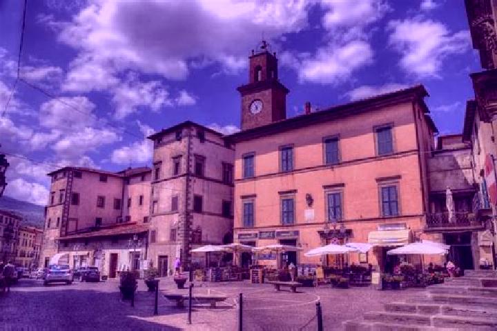 Clara, 37 — Escort in Santa Maria del Piano, Italy