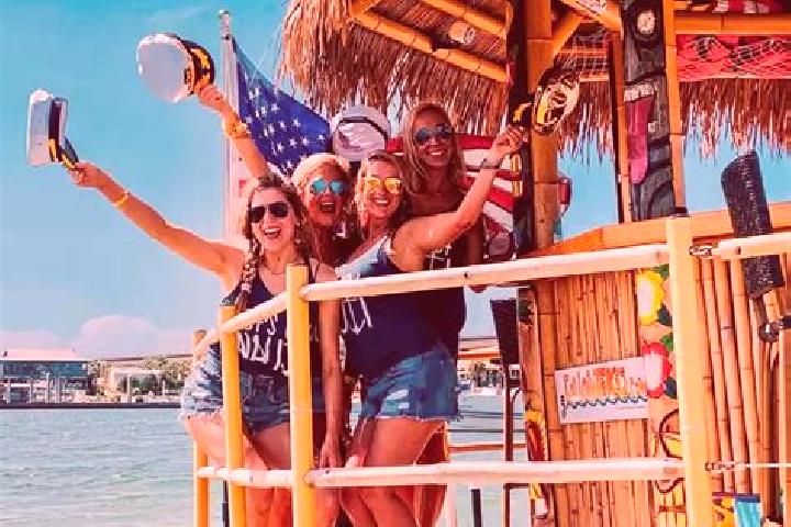 Clara, 37 — Escort in Tiki Island, United States