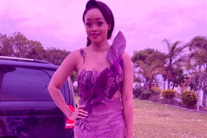 Clara, 37 — Escort in Tsakani, South Africa