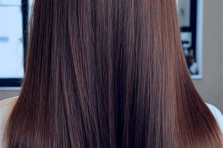 Clara, 38, a chestnut grey-eyed middle eastern companion based in SS2. Offering A-Level, CIM, Tantra. Available for incall and outcall, overnight bookings av...